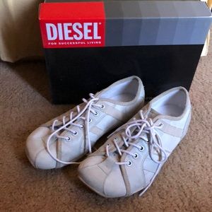 Diesel sneaker cream color